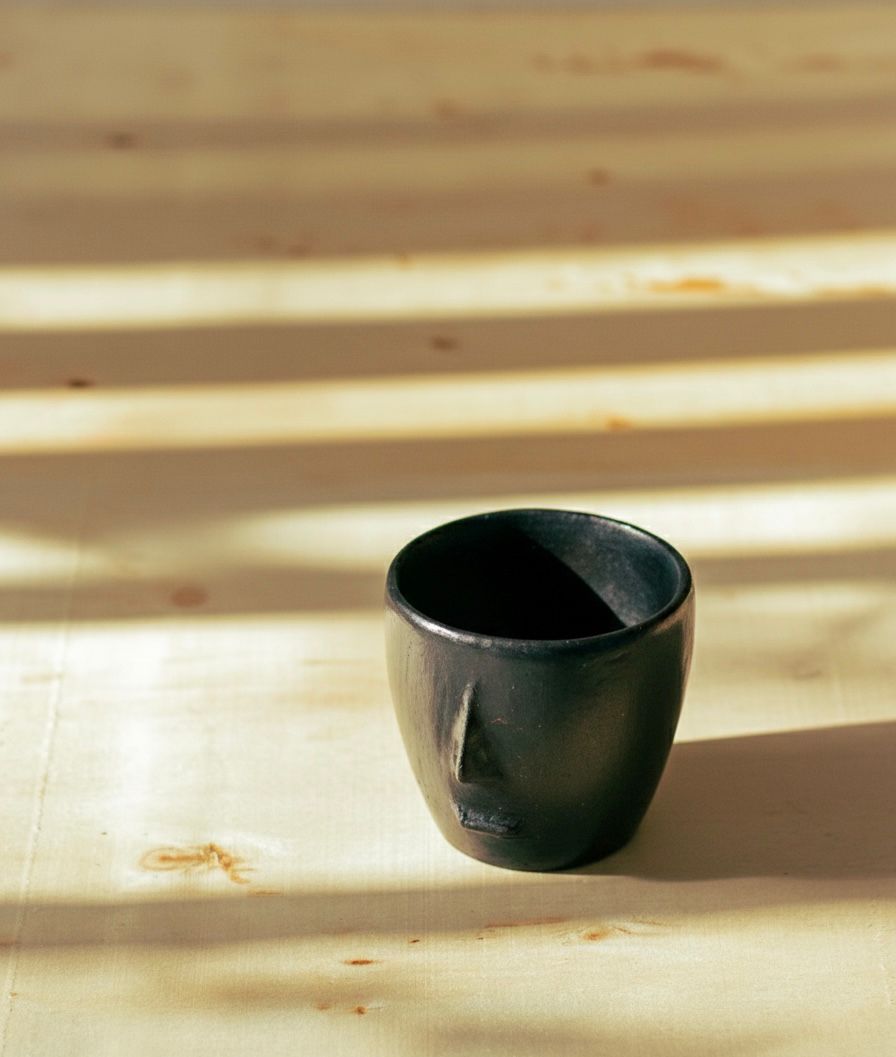 Baobab round face Espresso Cup - Black